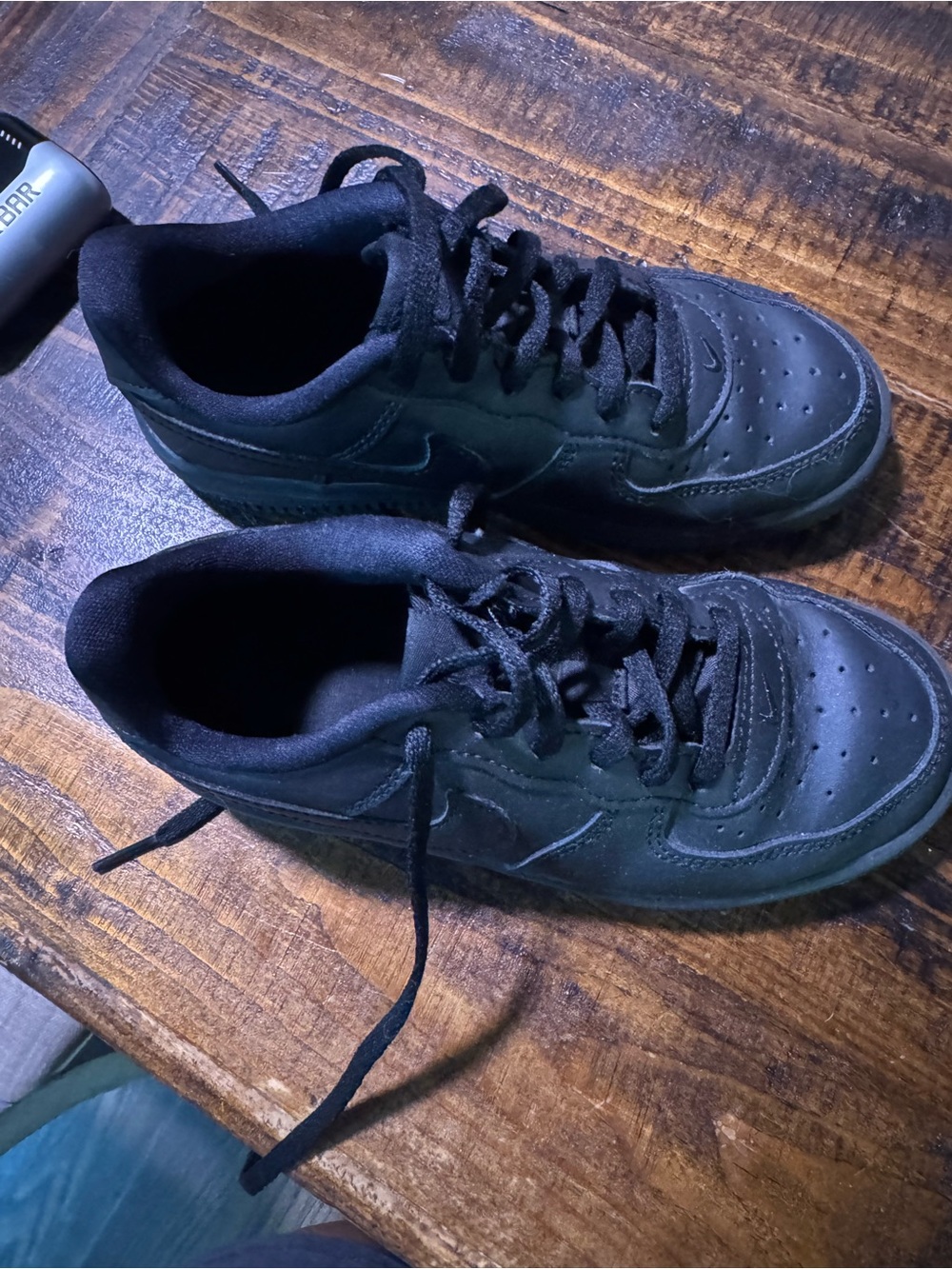 Nike kids Black Low-Top Leather Sneakers
